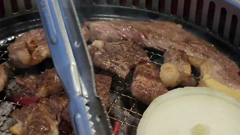 맛있게 구워진 한우