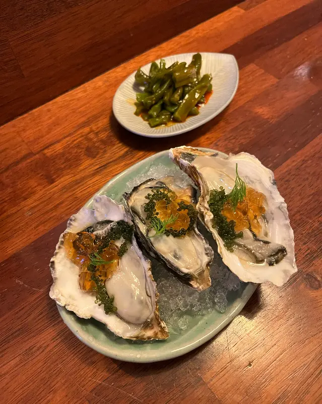 신선한 굴 요리