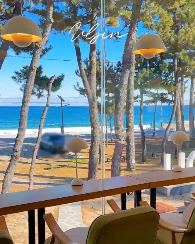 창밖으로 보이는 오션뷰