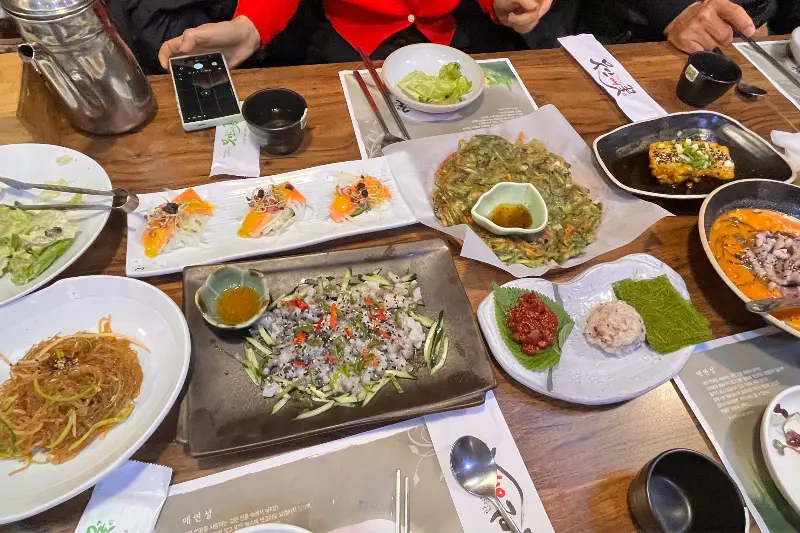 정갈한 한 상 차림