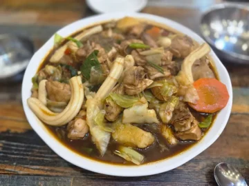 안동 중앙시장 맛집, 신세계찜닭에서 맛보는 추억과 현대의 조화