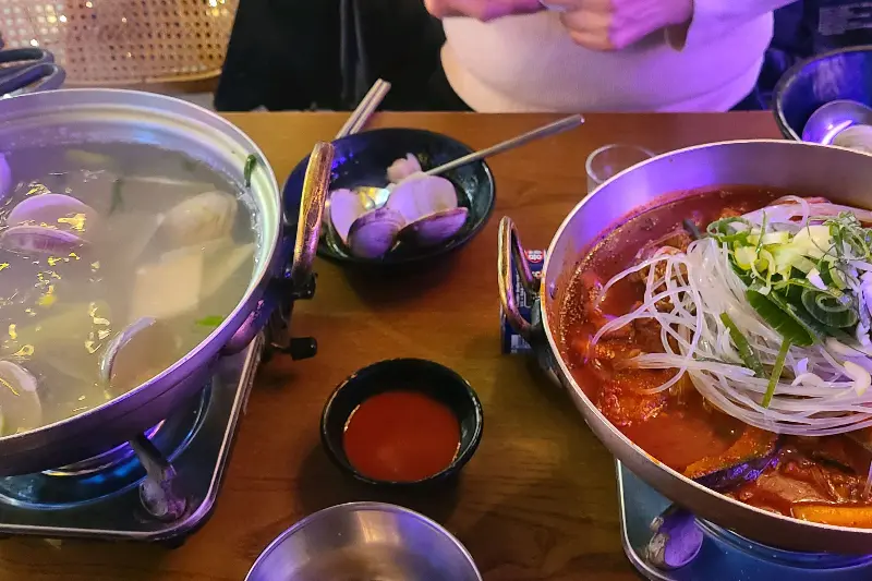동죽탕과 매운 갈비찜