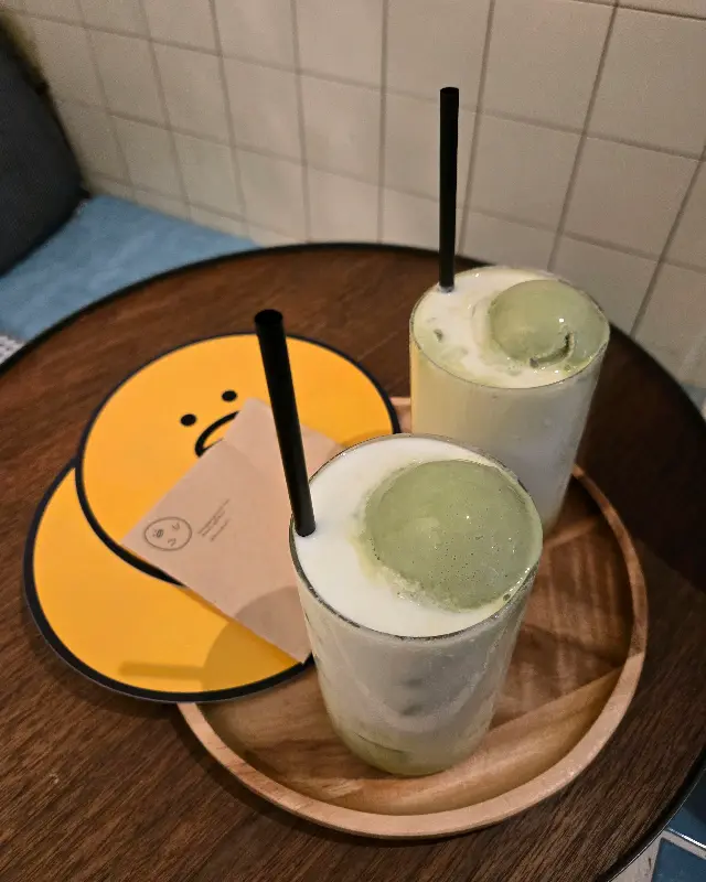 녹차 아이스크림 라떼