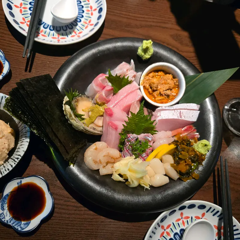 다채로운 숙성회 한 상 차림