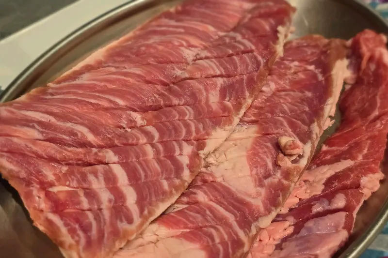 선홍빛깔 생갈매기살