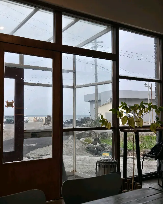 토토네에서 보이는 바다