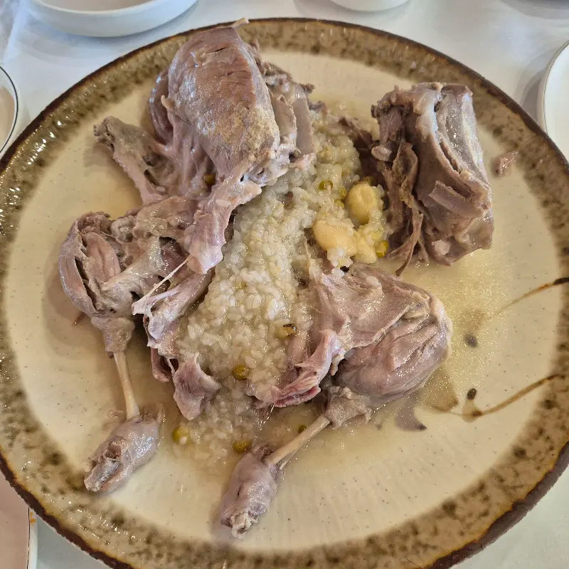 닭백숙과 찹쌀의 조화