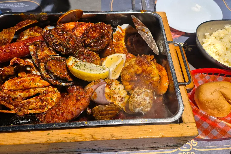 해산물과 BBQ의 완벽한 조화