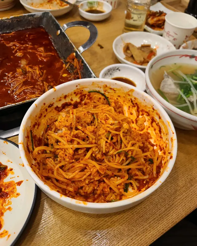 볶음밥은 필수!