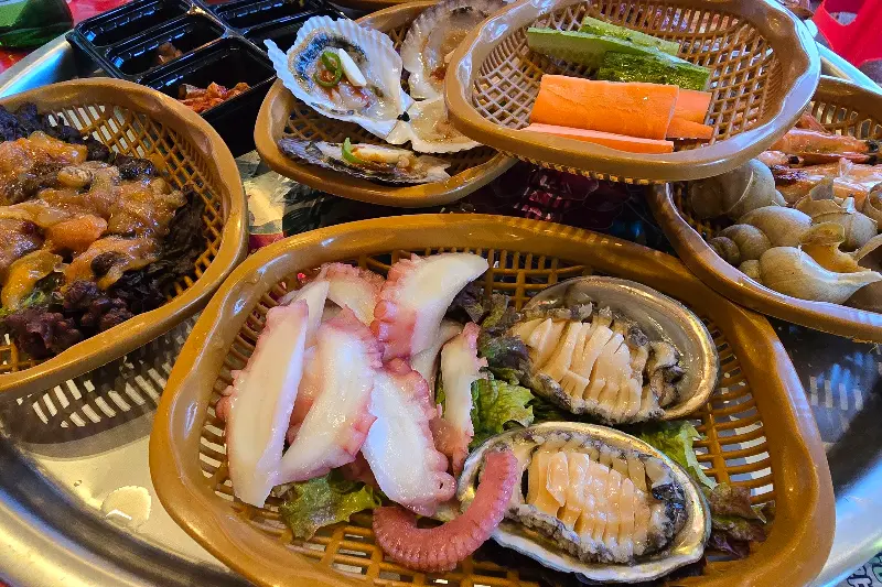 다양한 해산물 모듬