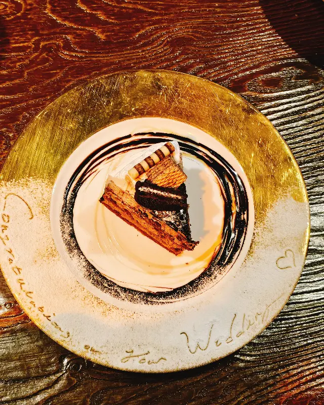 기념일 서비스로 제공되는 티라미수