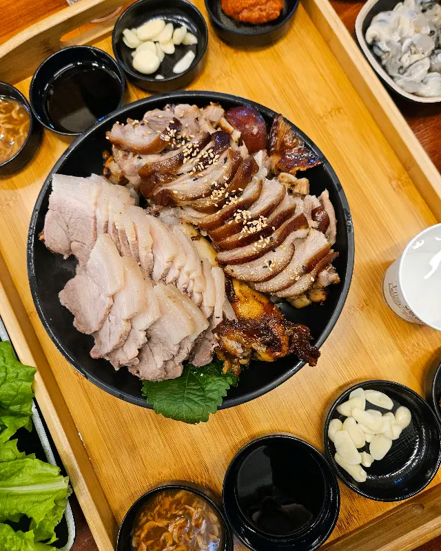 다양한 곁들임 메뉴