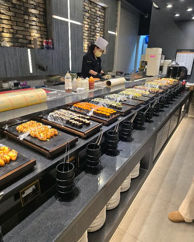 초밥 코너 전경