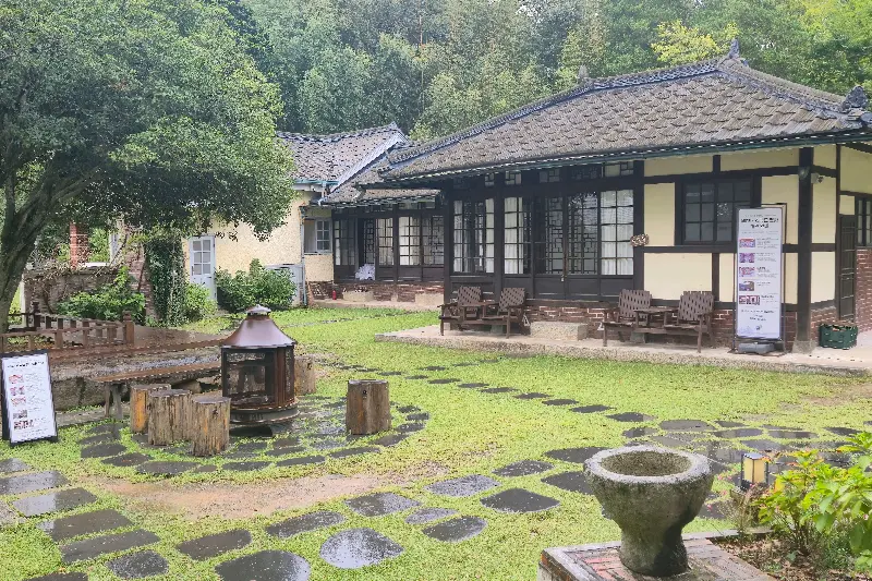 3917마중 카페 전경