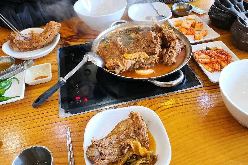감자탕 전체샷