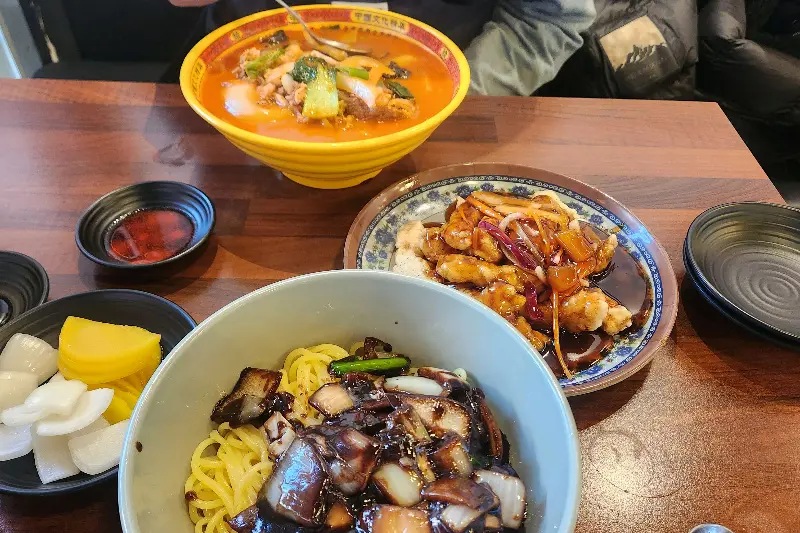 푸짐한 한 상, 다시 봐도 행복하다