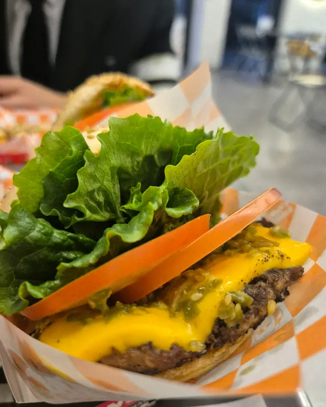 청양 버거의 단면