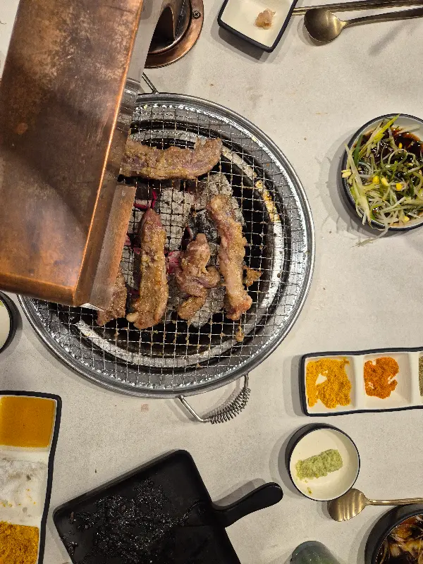 육미제당 당리점 한 상 차림