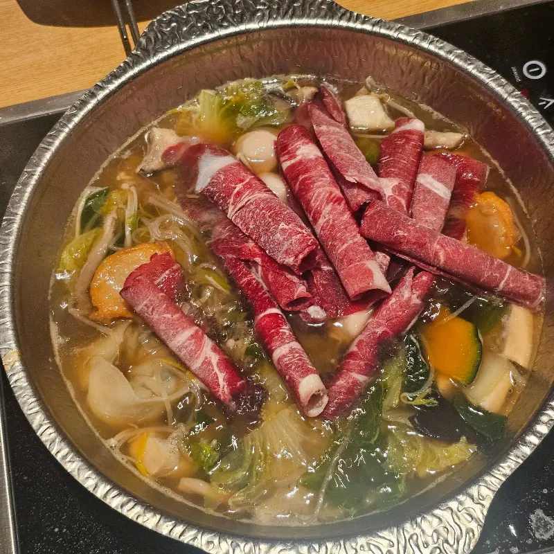 샤브샤브에 넣을 신선한 고기