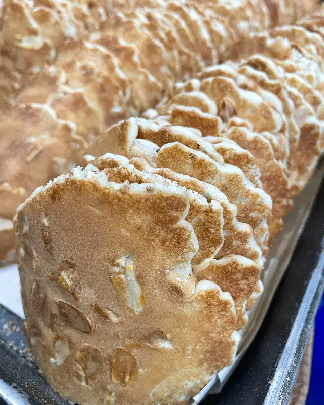 고소함이 눈으로도 느껴지는 땅콩전병의 비주얼