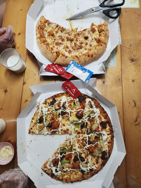 저녁 식사를 더욱 풍성하게 만들어주는 도미노피자