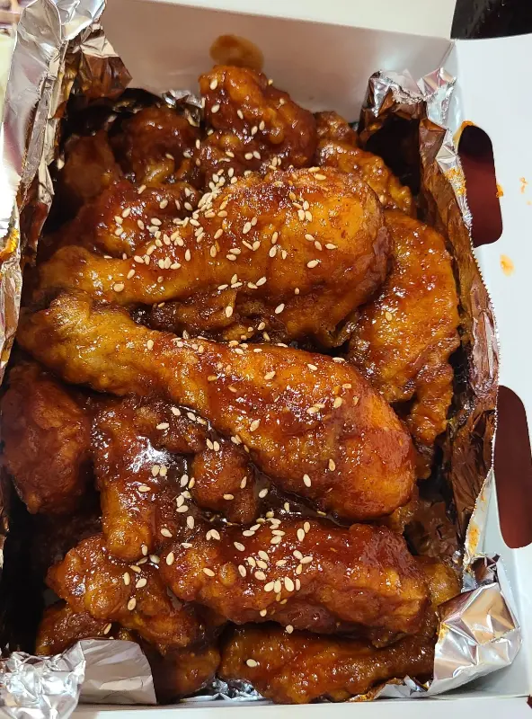 깔끔한 매장 내부