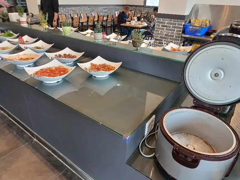 황미가의 뷔페 음식