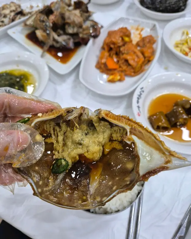 게딱지에 밥 비벼 먹기