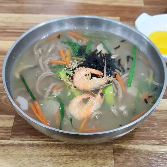 맑은 칼국수