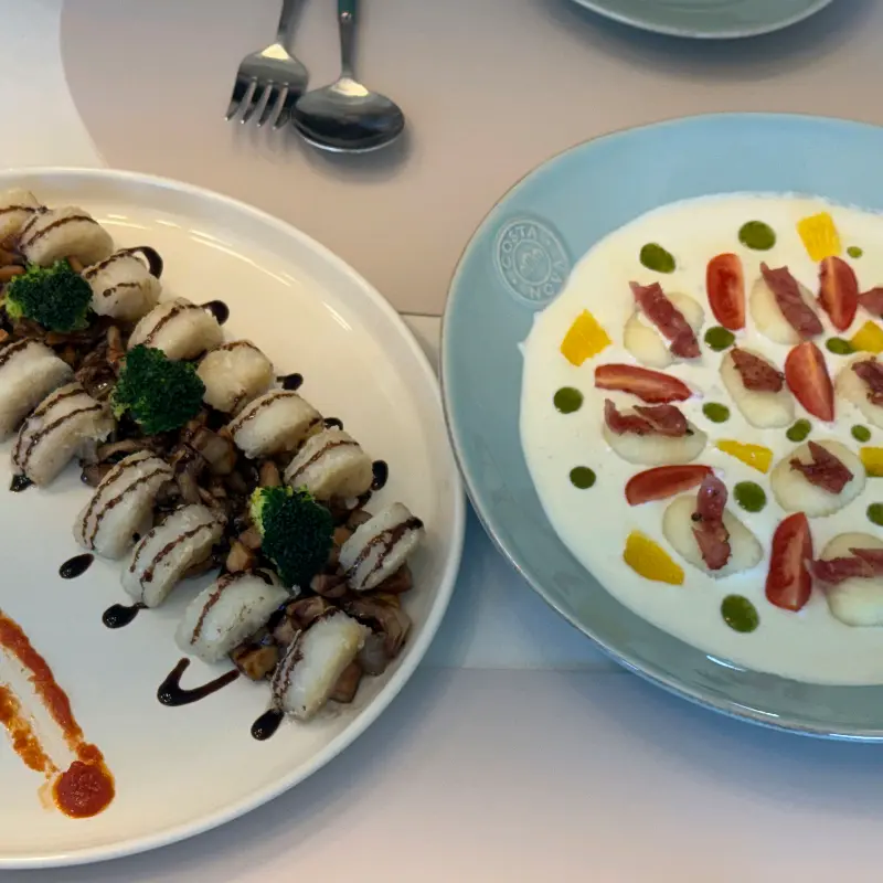 깔끔한 매장 내부