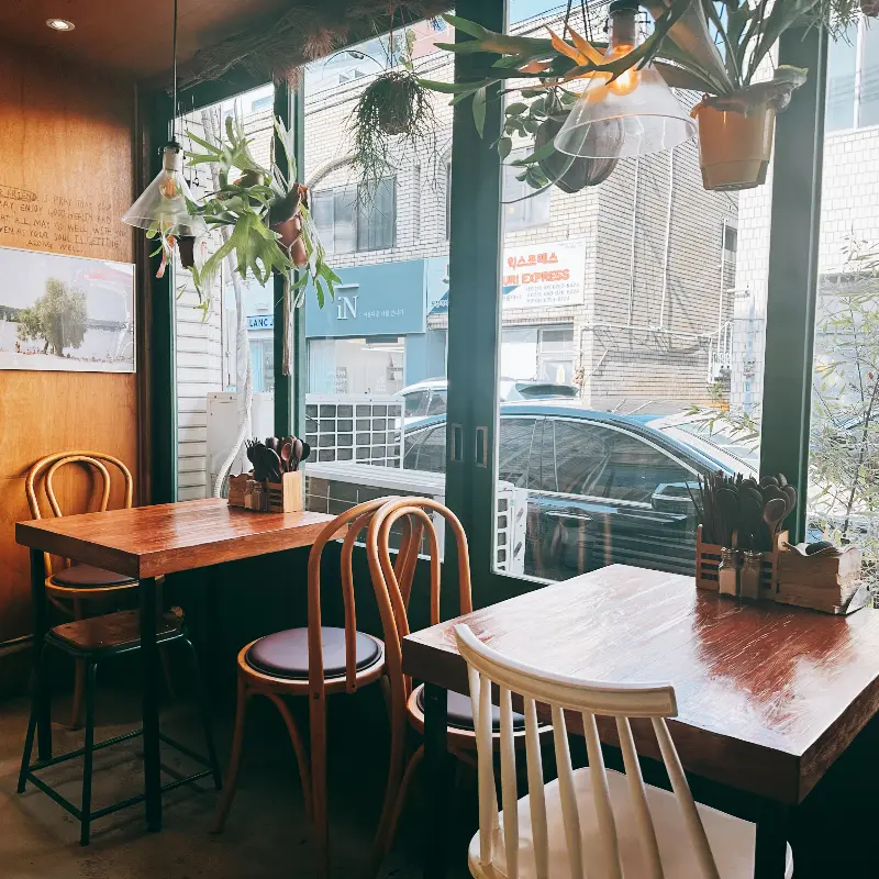 스테이크 덮밥의 근접 촬영