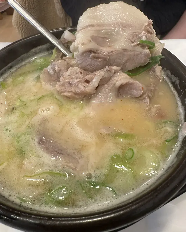 깔끔한 식당 내부