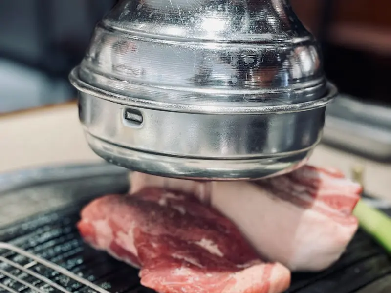 고기 굽는 모습