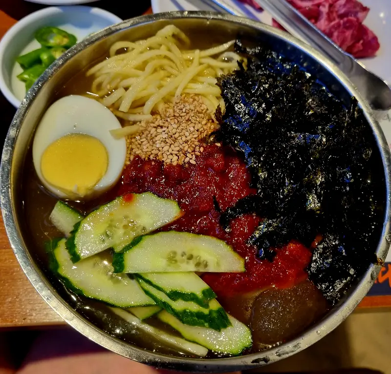 시원한 물막국수