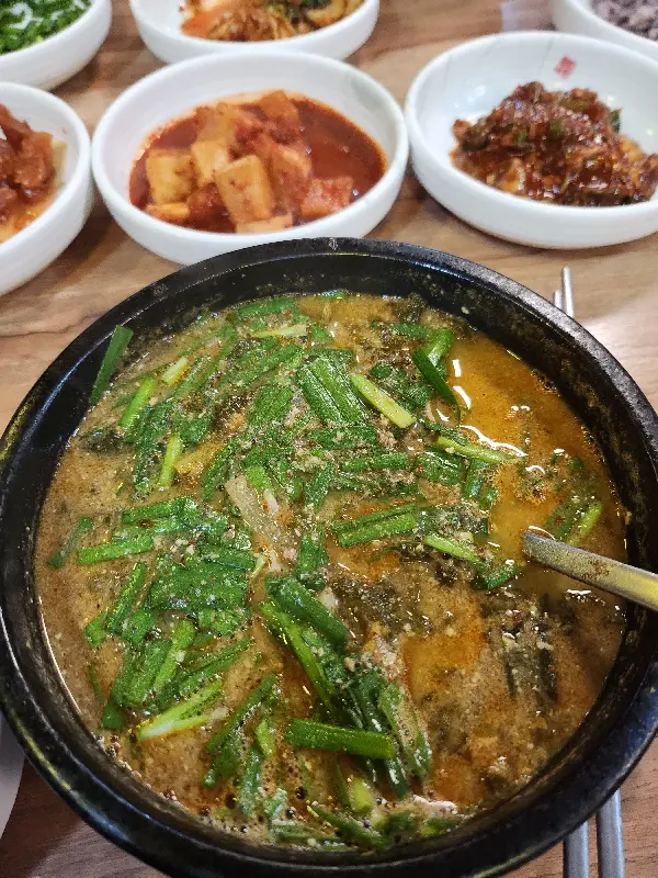 추어탕에 듬뿍 들어간 부추