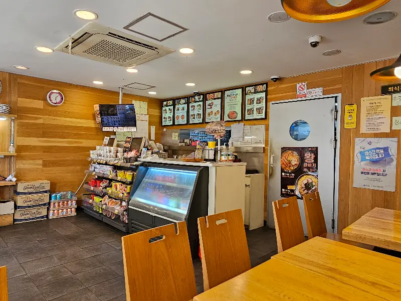 한솥도시락 김포점 내부 모습