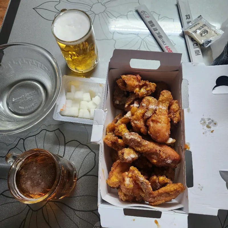 치킨과 맥주의 환상적인 조합