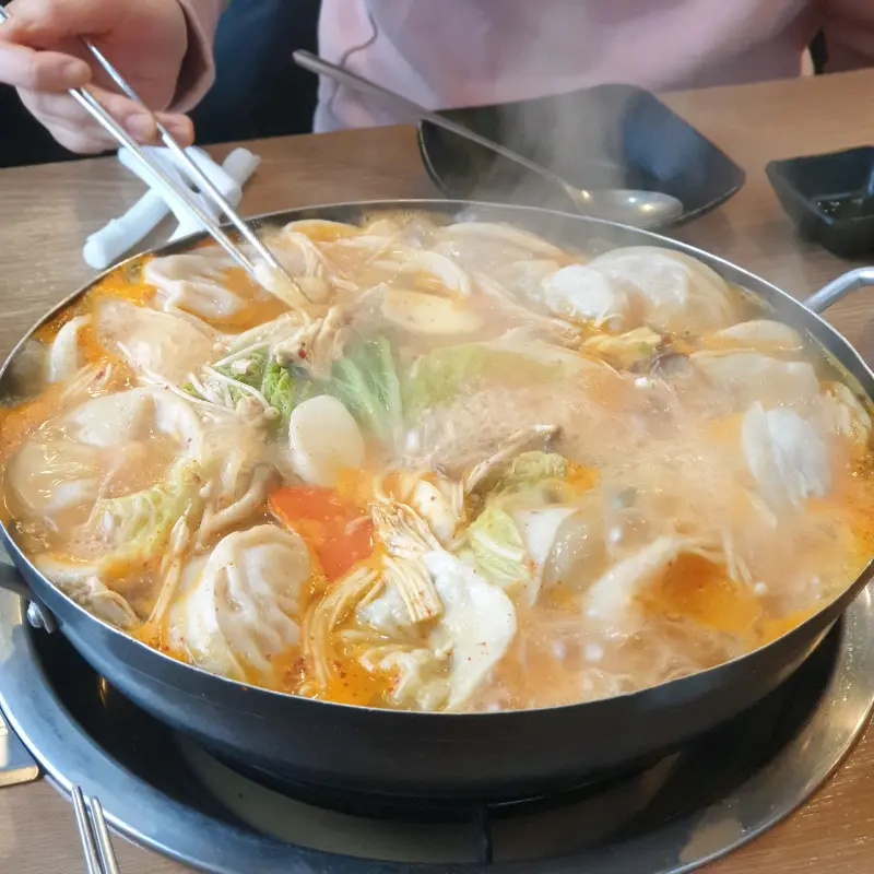 만두전골의 비주얼