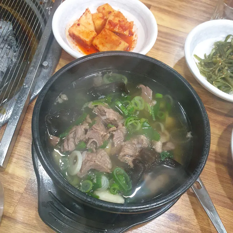 푸짐한 된장찌개