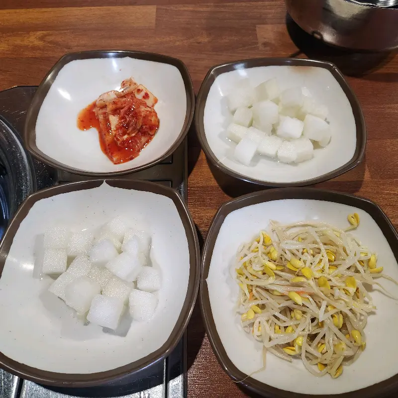 얼큰한 국물이 매력적인 닭도리탕