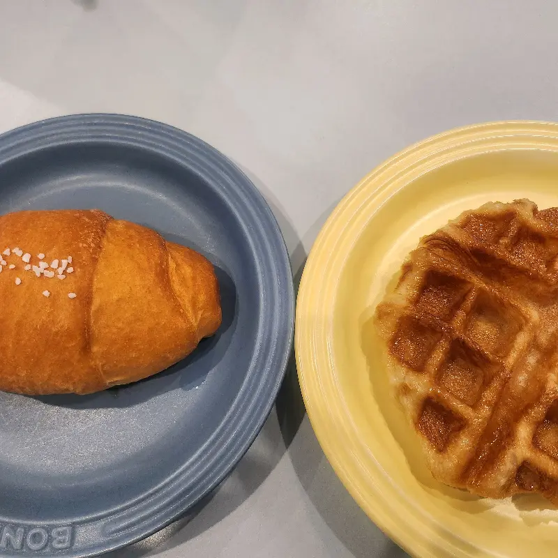 크로플과 소금빵