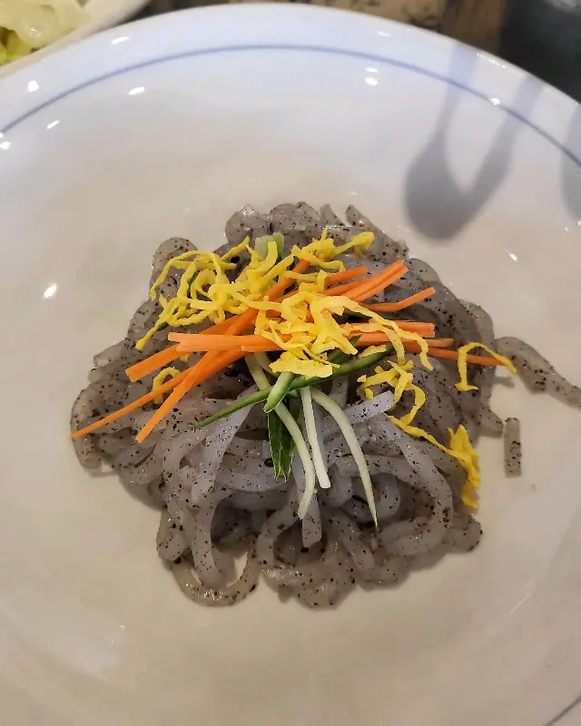 눈으로도 즐거운 샐러드