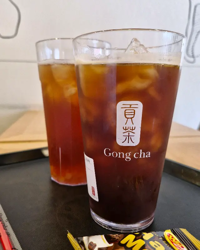 보기만 해도 시원한 아이스 얼그레이 밀크티