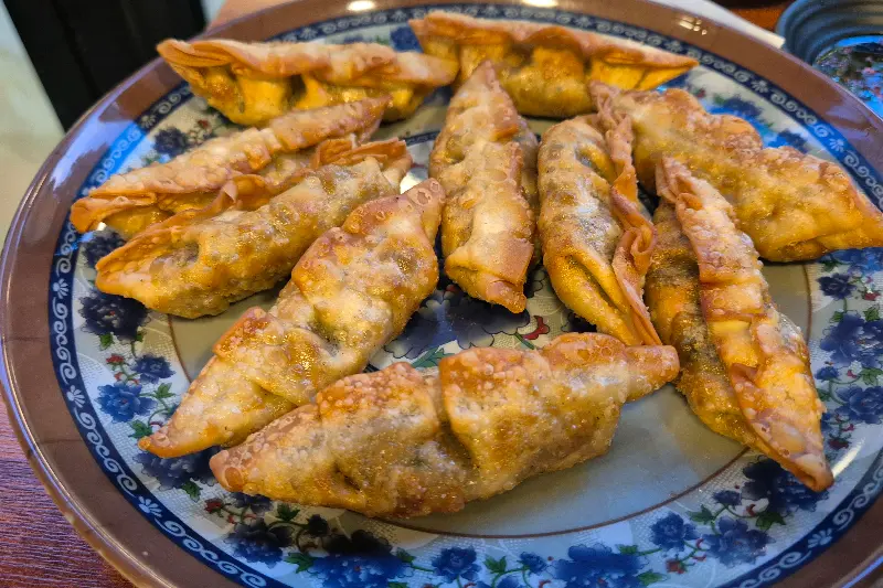 깔끔하게 비운 짬뽕 그릇