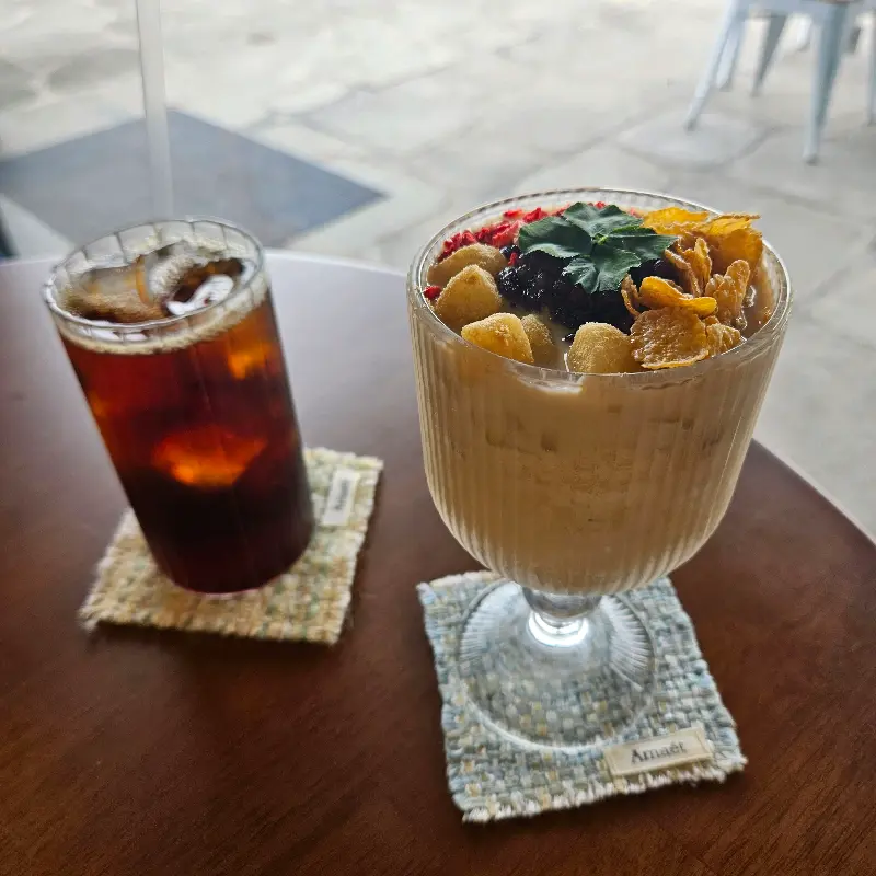 인절미 빙수와 아이스 아메리카노