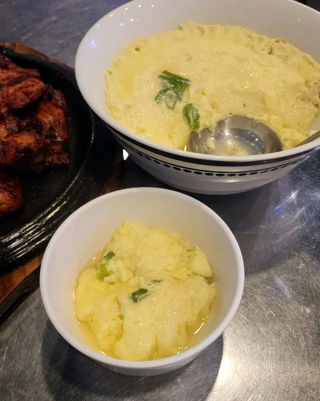 화산처럼 부풀어 오른 계란찜