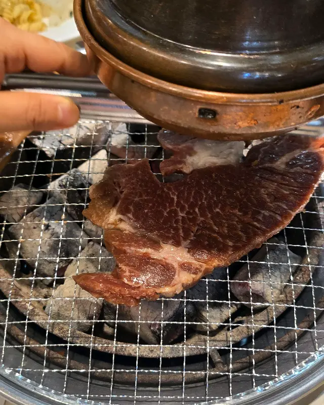 싱싱한 상추에 싸먹는 돼지갈비