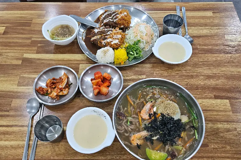들깨 칼국수