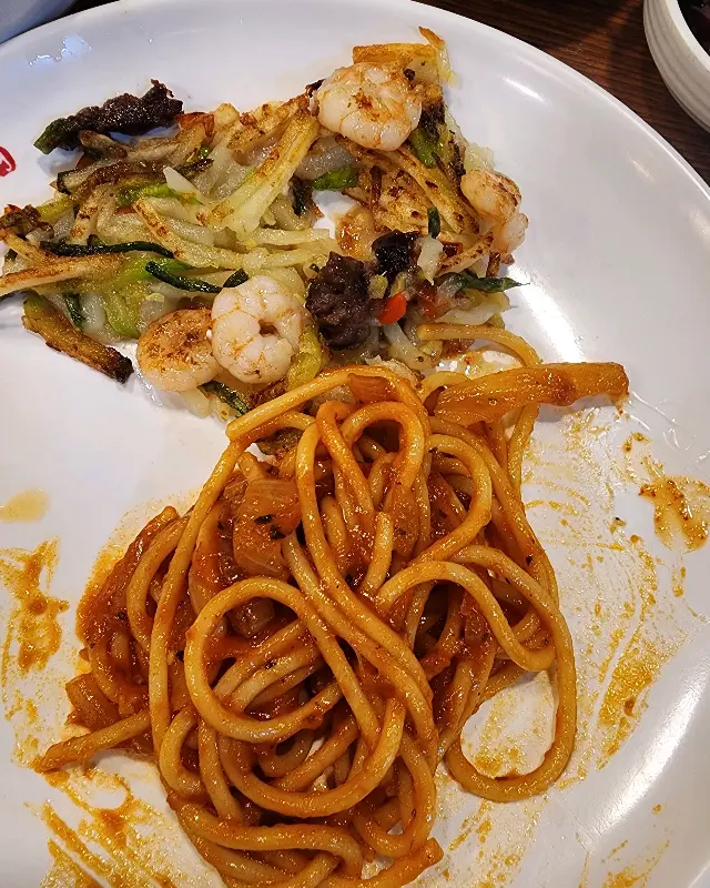 다양한 뷔페 메뉴