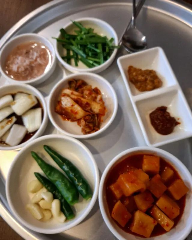 새길돼지국밥 기본 상차림